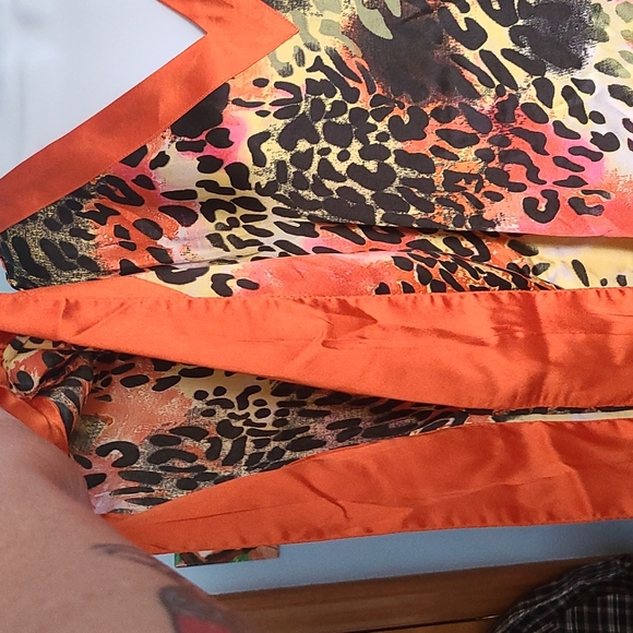 Ashro Caftan - Picture 3 of 7